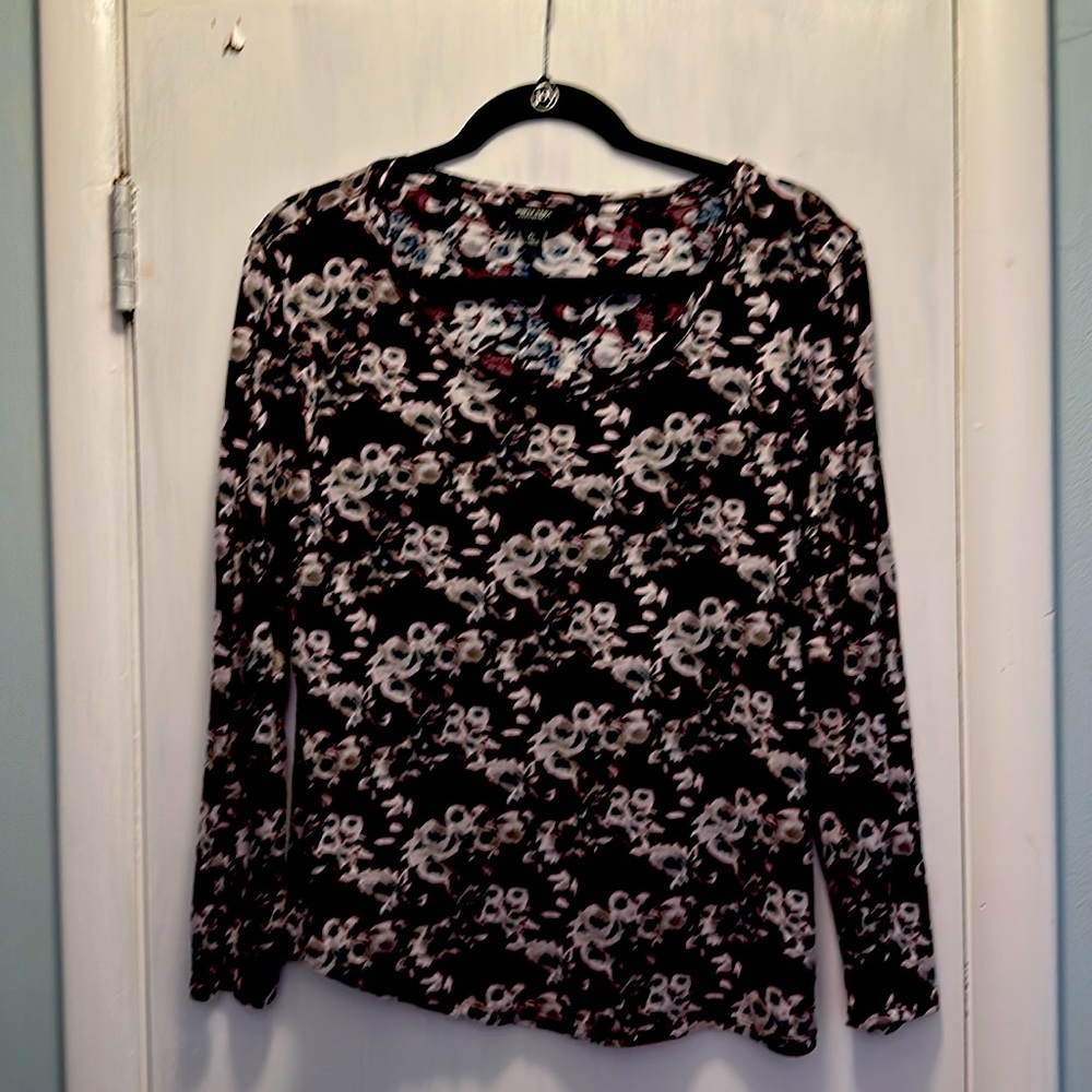 Simply Vera Long Sleeved Floral Top Size XL